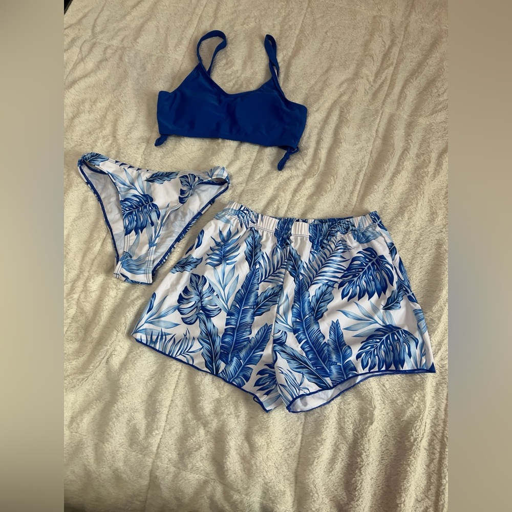 NEVER WORN! Blue and White Tropical Swim Set